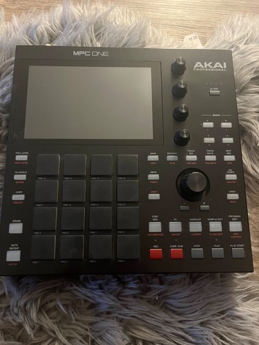 Akai professional mpc one - professional,