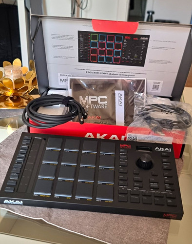 Akai mpc pro studio - akai,