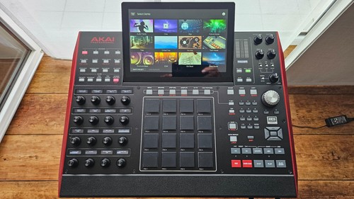 Akai mpcx music - akai,