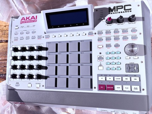 Akai mpc renaissance - akai,