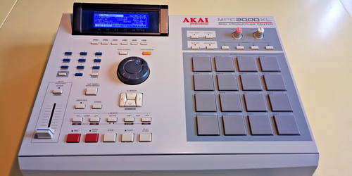 Akai mpc2000xl mb - mb, ram