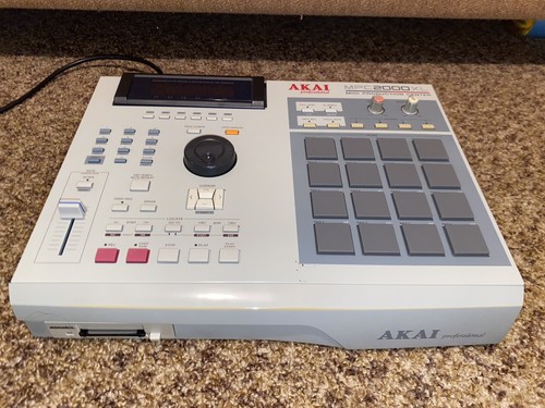 Akai mpc 2000xl 32mb ram - -, –